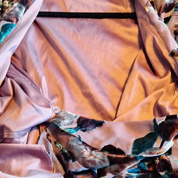 Willow & Clay Rayon Blouse Size S - Picture 8 of 8